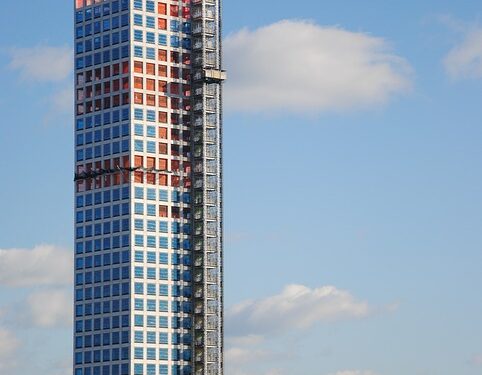 Boost Your Online Presence: Learn How to Build a Website That Stands Out